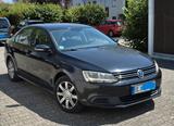 Volkswagen Jetta 1.6 TDI Comfortline BlueMotion Tech Co... - Volkswagen Jetta Comfortline mit Diesel-Antrieb