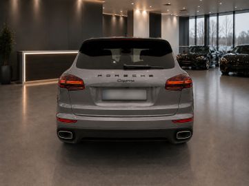 Porsche Cayenne - 8