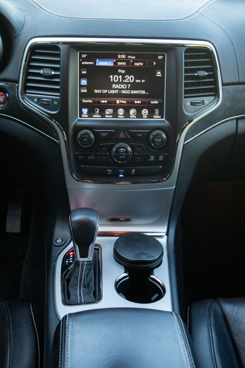 Fahrzeugabbildung Jeep Grand Cherokee SRT NIGHT 6.4*LPG*Capristo*Webas*