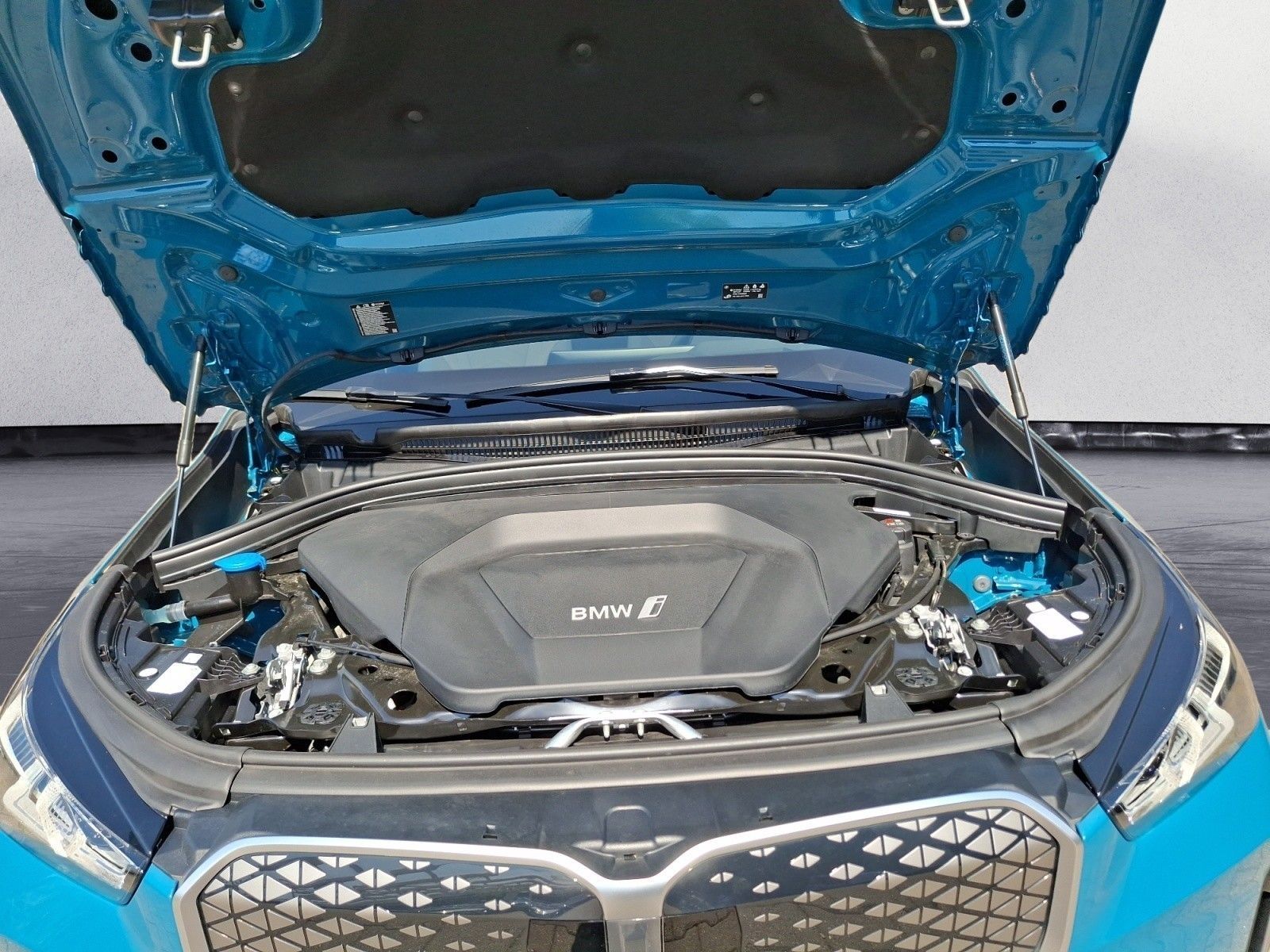 BMW iX1 xDrive30 Navi Tempom.aktiv Panoramadach Blue foto 17