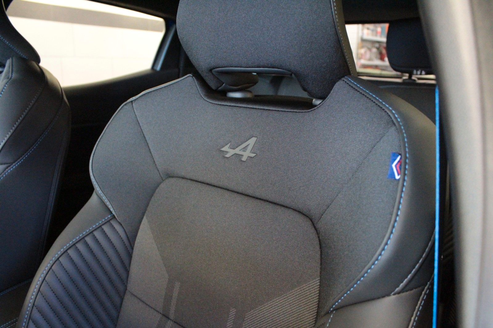 Fahrzeugabbildung Renault Clio E-Tech Full Hybrid 145 Esprit Alpine