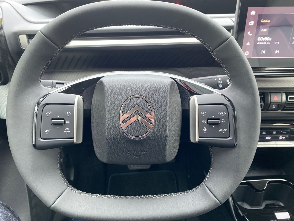 Fahrzeugabbildung Citroën e-C3 Aircross MAX *Winter-Paket*