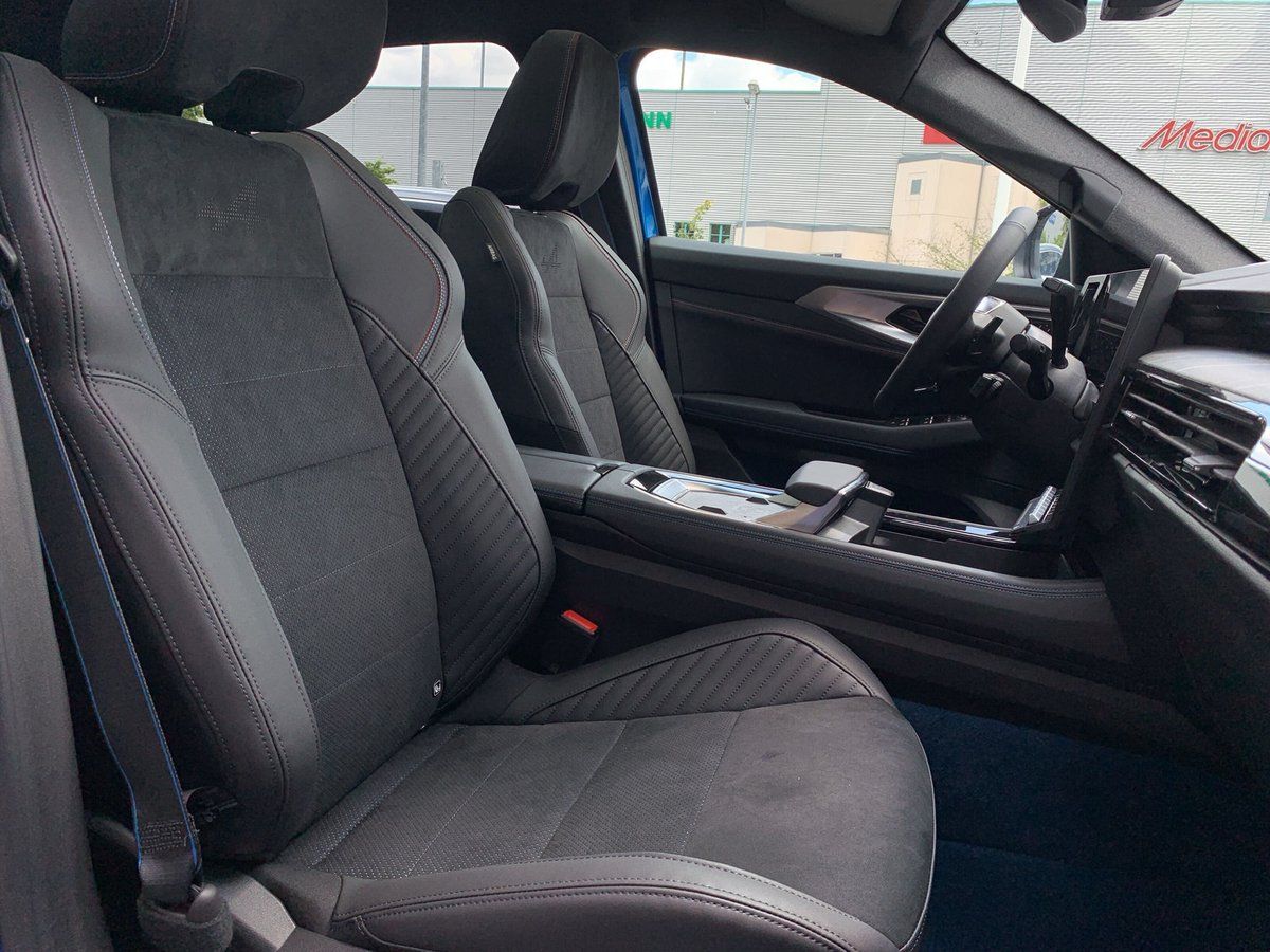 Renault Rafale - Bild 25