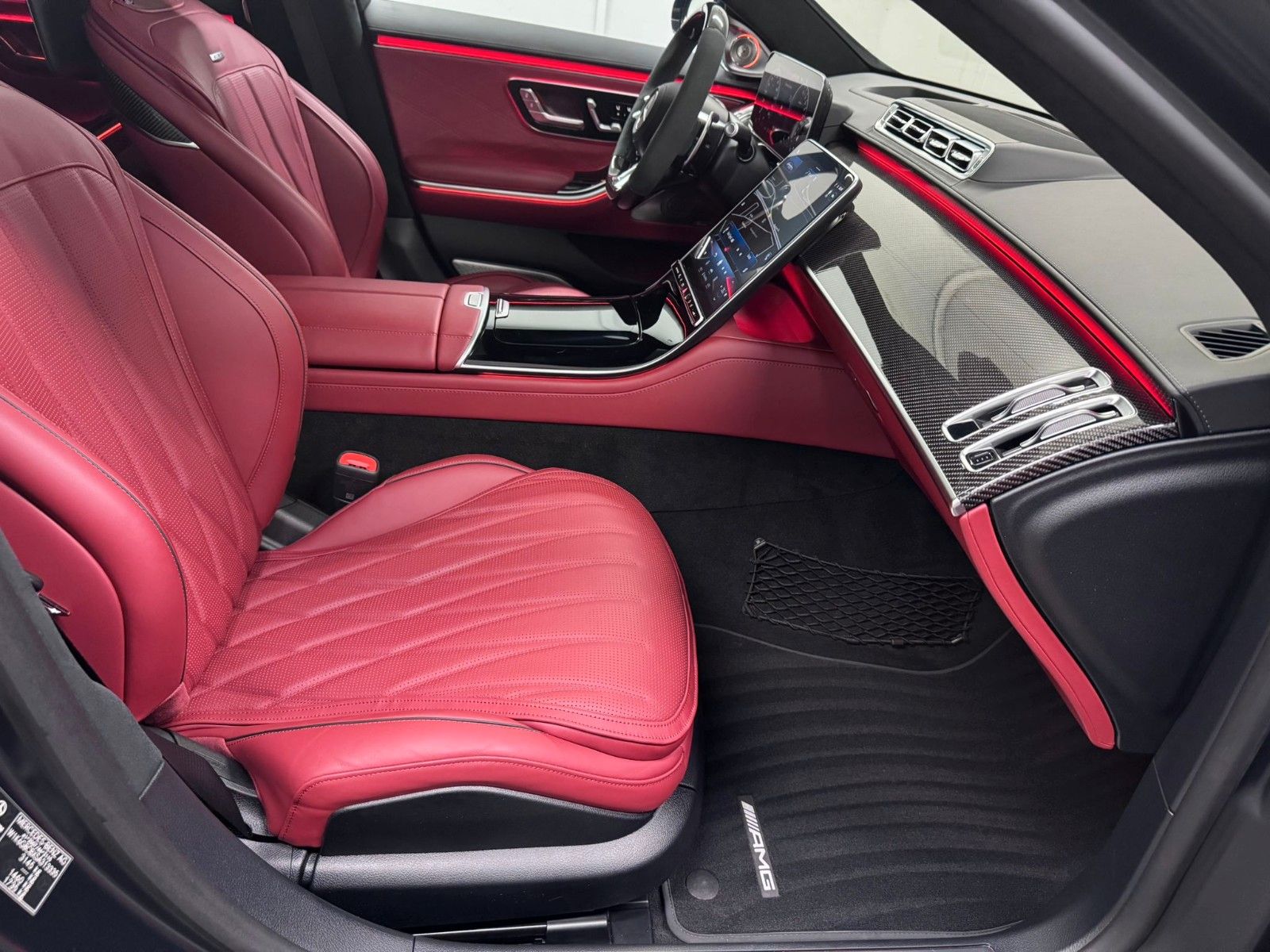 Fahrzeugabbildung Mercedes-Benz S 63 E Performance L  *MANUFAKTUR*