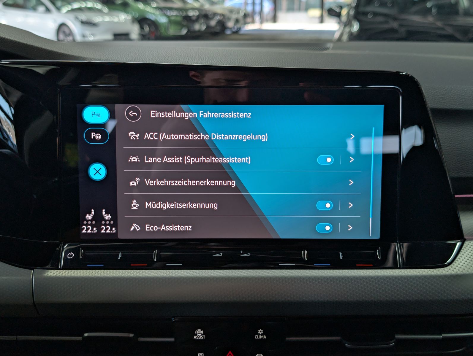 Fahrzeugabbildung Volkswagen Golf Move 1.5 TSI ACC LED SHZ VIRT AMBI APP BHL