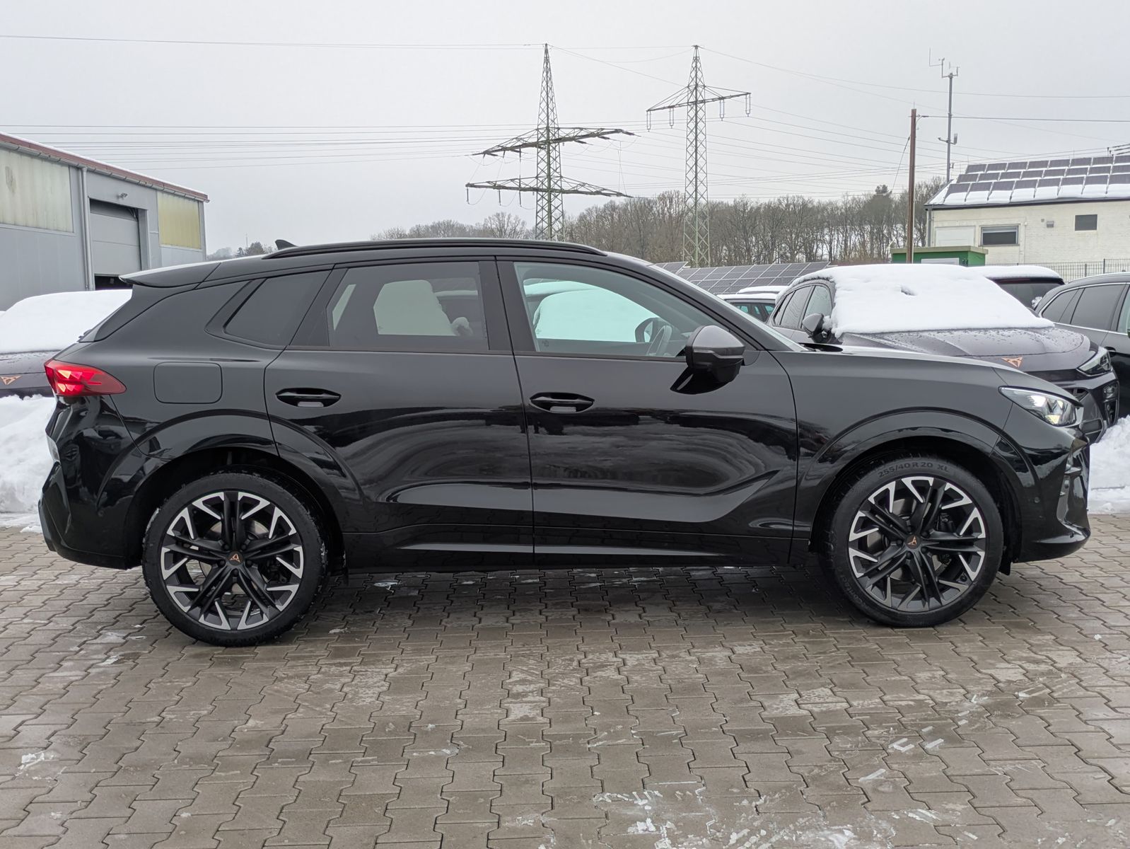 Fahrzeugabbildung CUPRA Terramar 2.0 TSI 4D VZ HUD*MATRIX*PANO*DCC*20"
