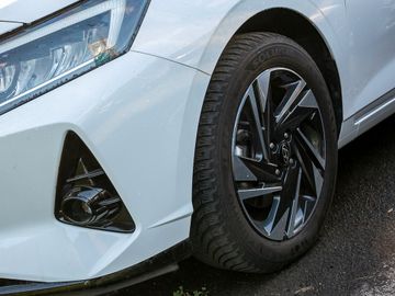 Hyundai i20 1.0 Trend Fernlicht-Assistent BOSE