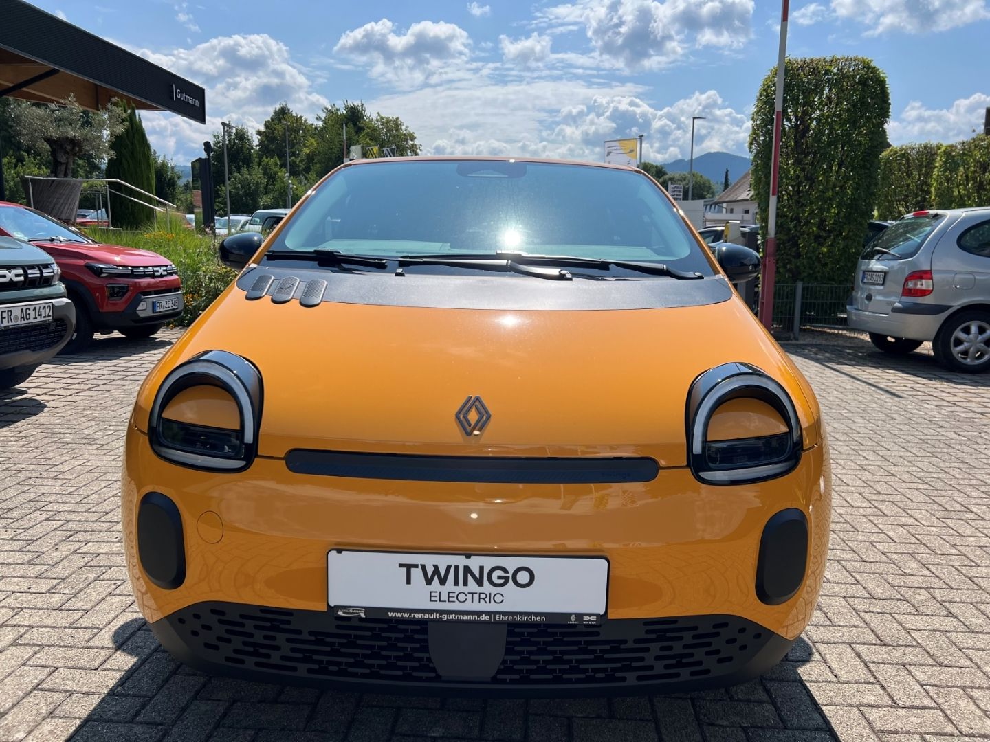 Fahrzeugabbildung Renault Twingo E-Tech 80 Urban Range Techno 60 kW Navi D
