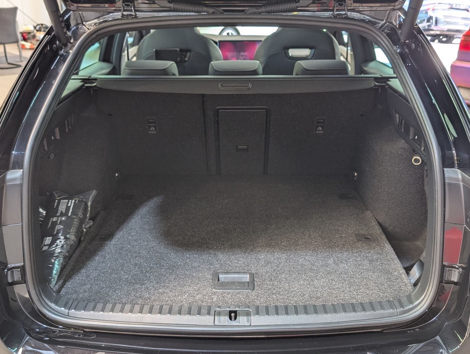 Fahrzeugabbildung SKODA Octavia 2.0 TDI Sportline Matrix Canton Pano ACC