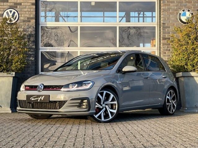 Volkswagen Golf GTI PERFORMANCE 245PK - PANO - LEDER - 19 I