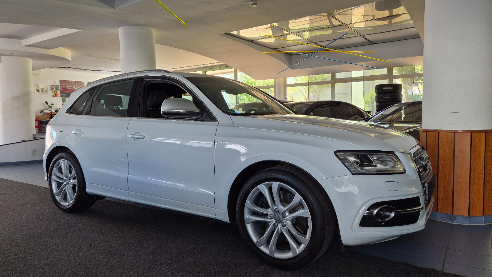 Audi SQ5 3.0 TDI quattro/20"/AHK/BiXen/Leder/Standh