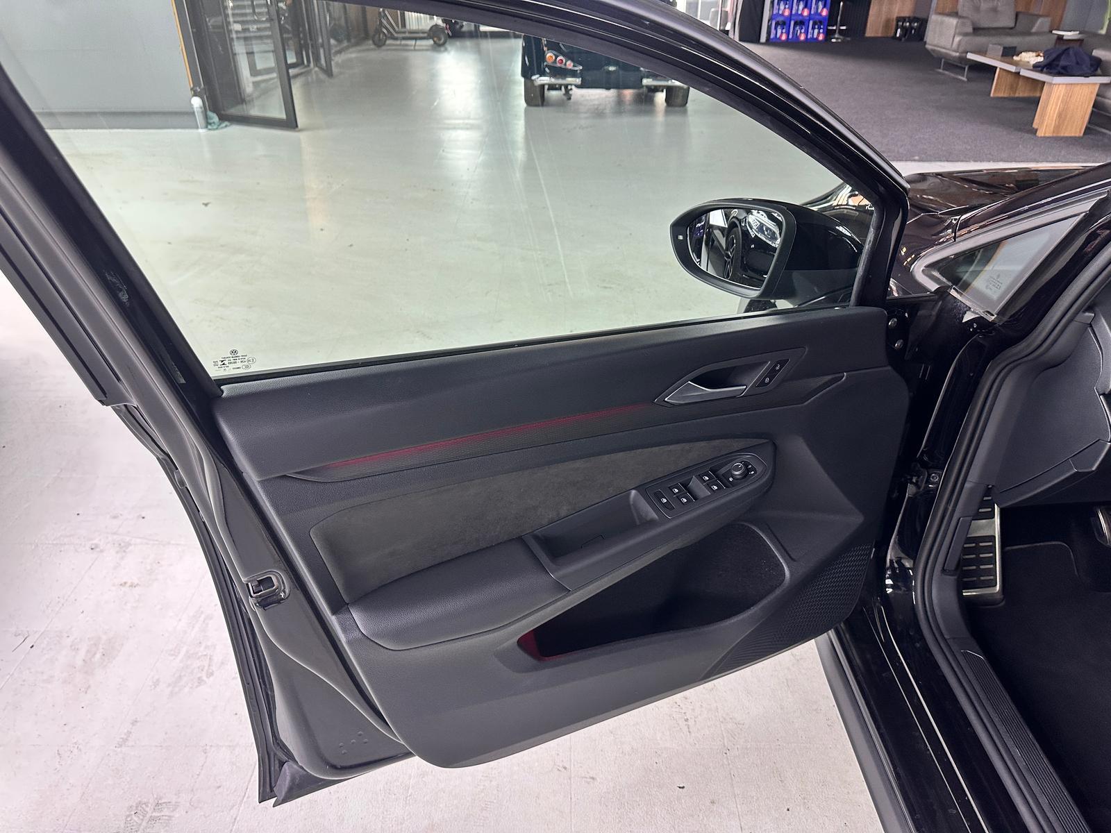 Volkswagen Golf 2.0 TSI PANO/IQMATRIX/ACC, миниатюра 11