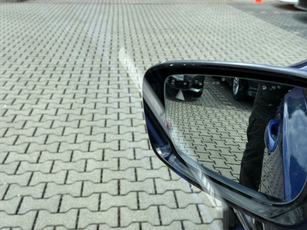 BMW 330 - Bild 9