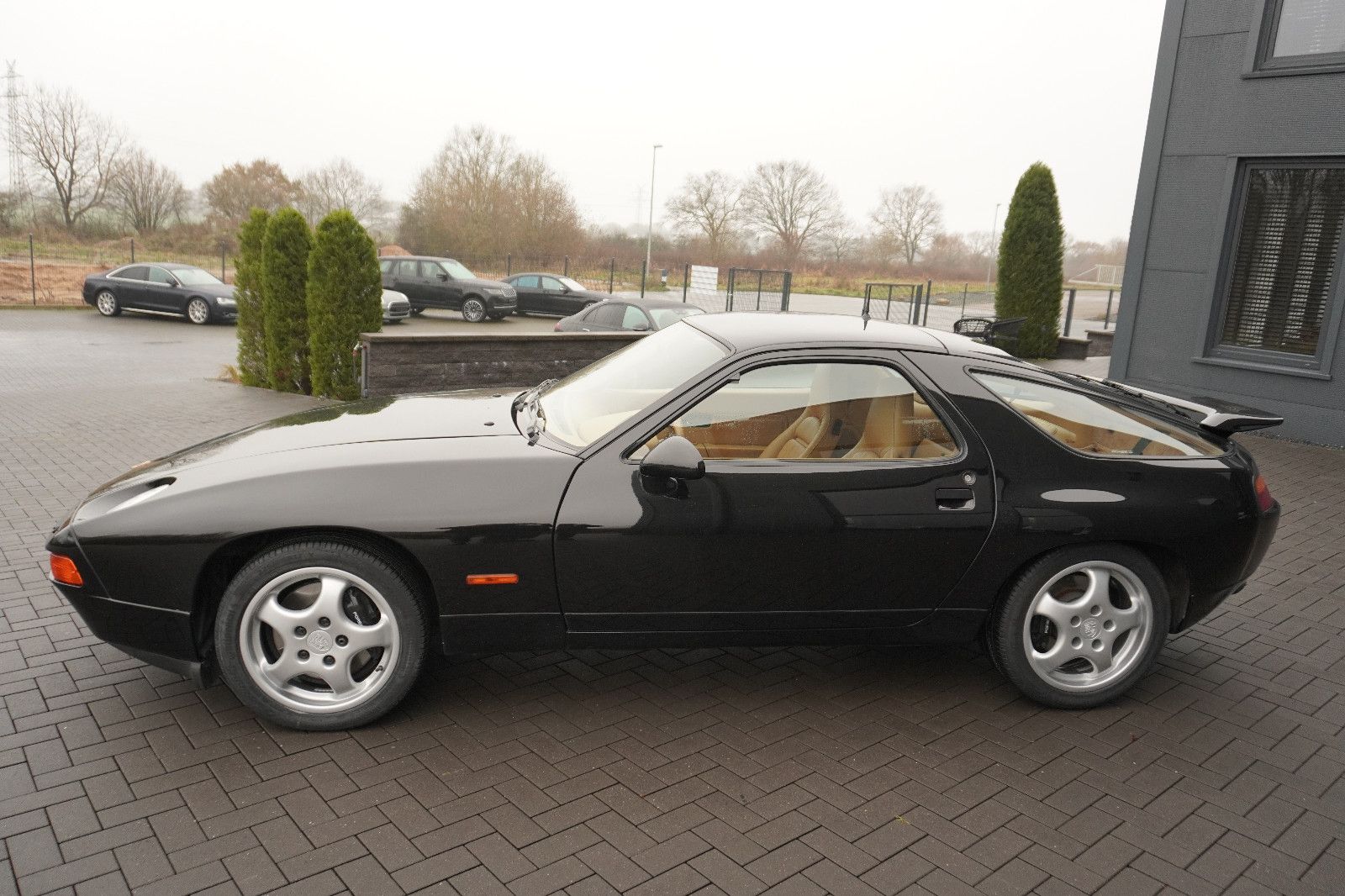 Fahrzeugabbildung Porsche 928 GTS