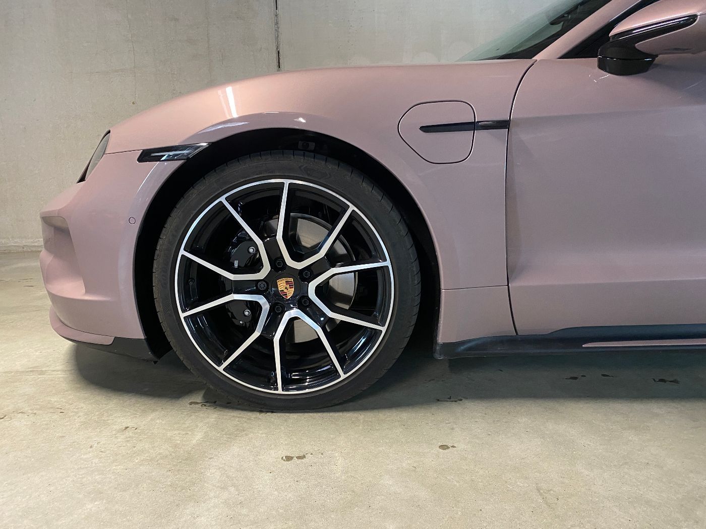 Porsche Taycan 4S Sport Turismo Black Edition foto 8