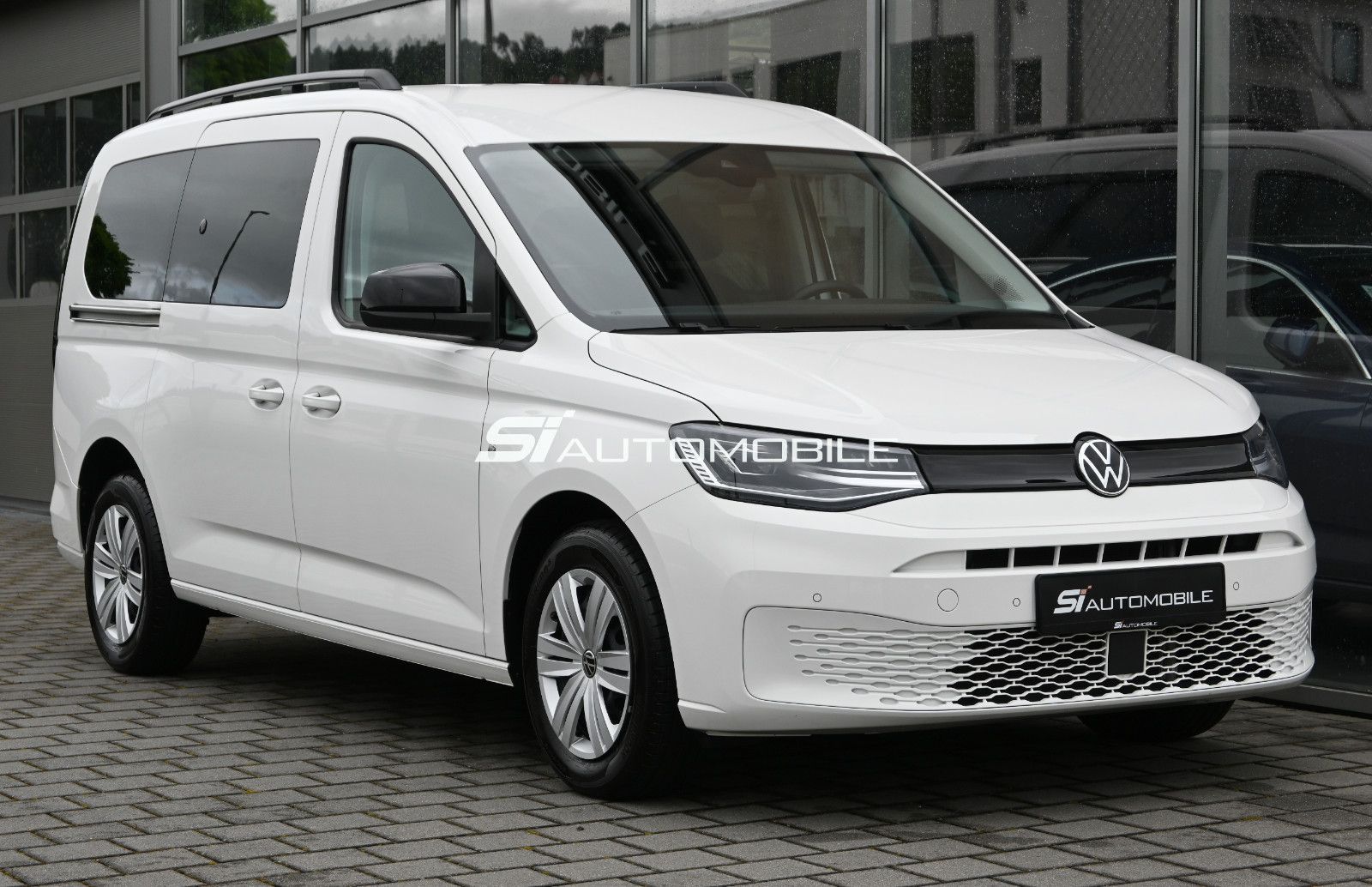 Fahrzeugabbildung Volkswagen Caddy Maxi 2.0 TDI DSG °ACC°AHK°LED°KAMERA°8FACH