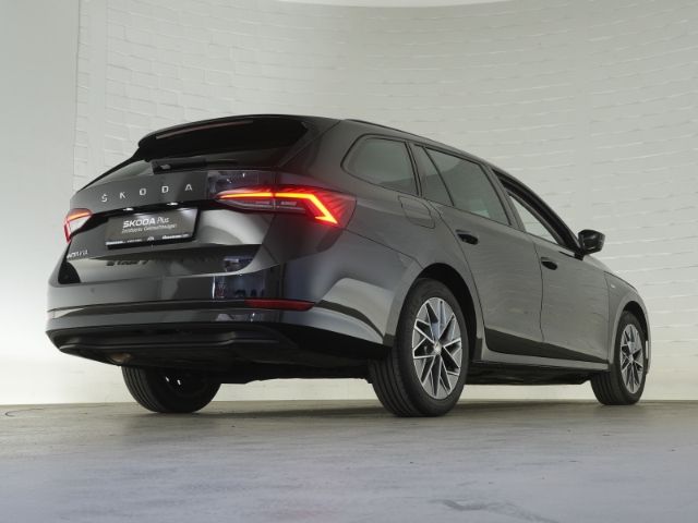 Octavia COMBI TOUR TDI DSG+AHK+KLIMA+NAVI+LED-SC