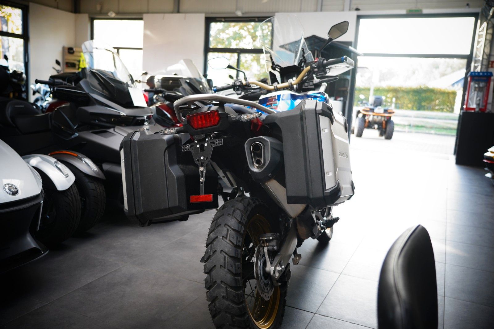 Fahrzeugabbildung Honda CRF 1000 Africa Twin Adventure Koffer