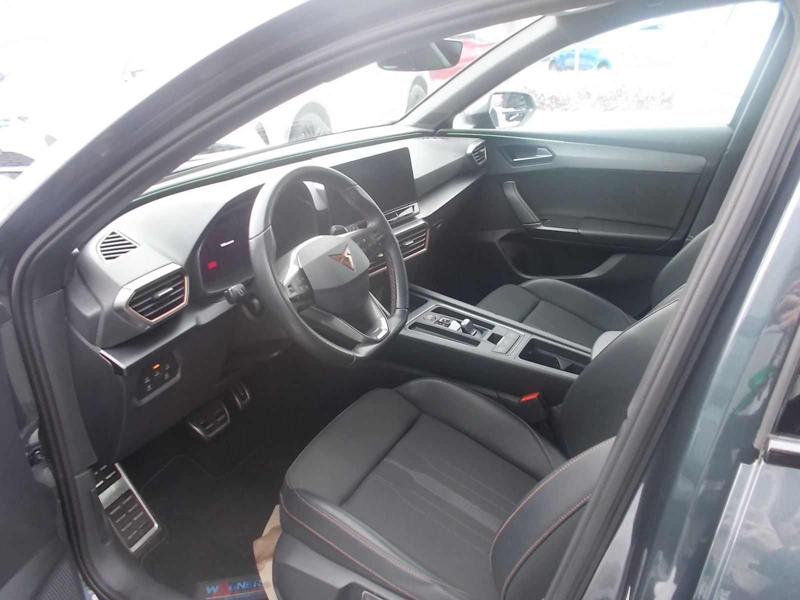 Fahrzeugabbildung CUPRA Leon 2.0 TSI (245 PS) DSG + ACC + SHZ