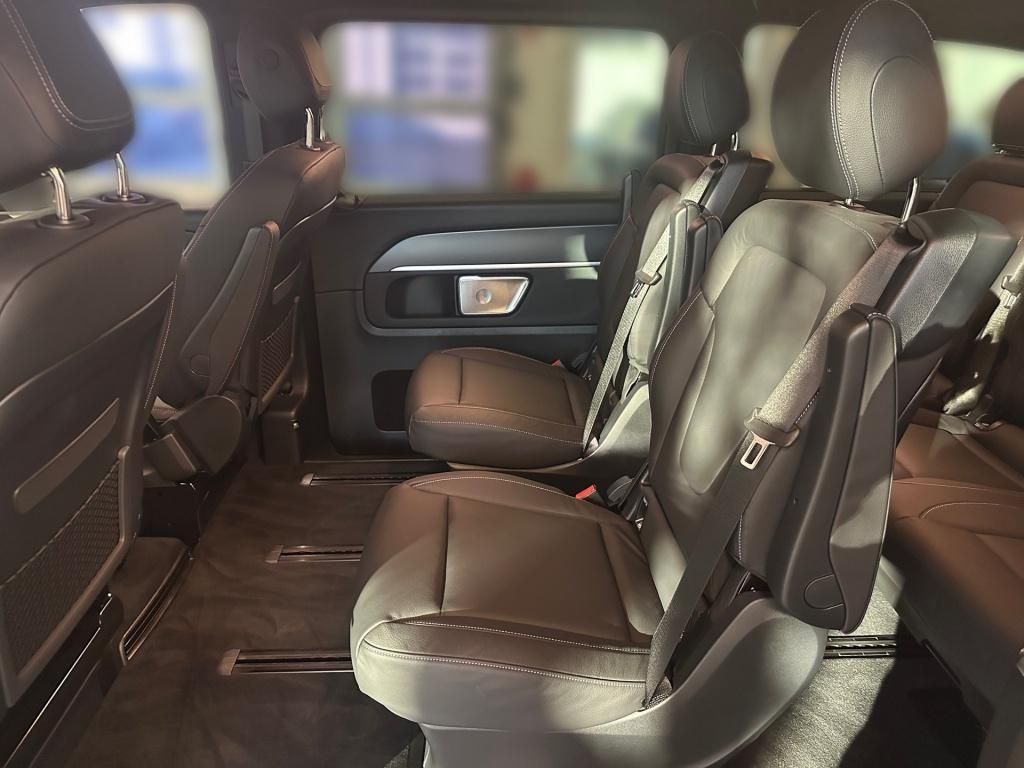 Fahrzeugabbildung Mercedes-Benz V 300 d AVANTGARDE Lang AHK KAM STH SHZ AIRMATIC