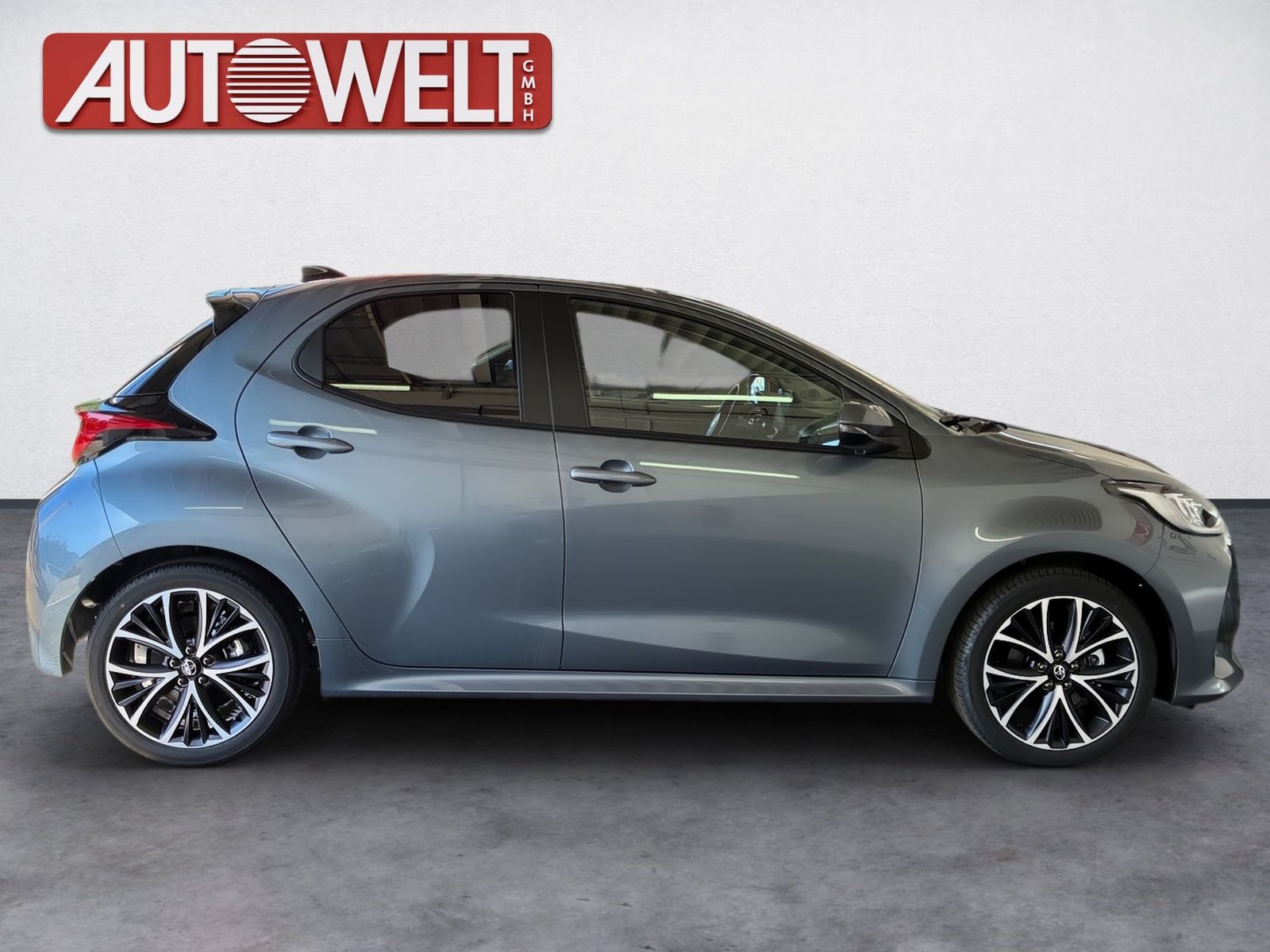 Fahrzeugabbildung Toyota Yaris 1.5 Hybrid Teamplayer Kamera,LED,ACC,PDC