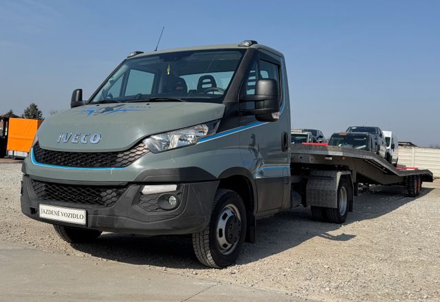 Iveco Daily mini tractor with semi-trailer