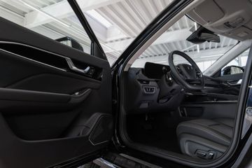 Bild 13 Andere Bestune B70 Pano, 360 Cam, SH, Carplay