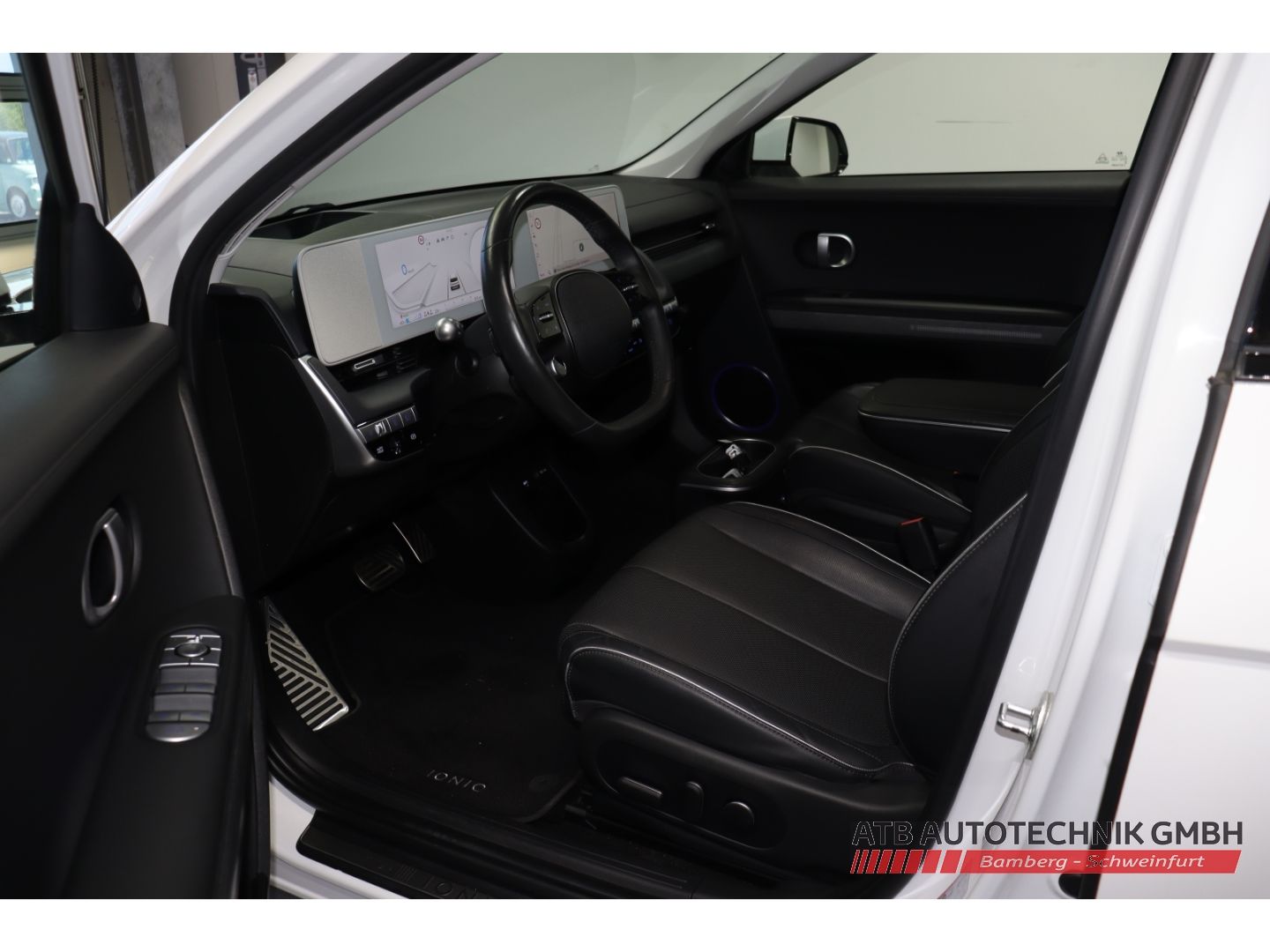 Fahrzeugabbildung Hyundai IONIQ 5 UNIQ 72,6 kWh 4WD 91,9% SOH HUD Navi Sou