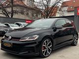 Volkswagen Golf VII GTI Performance BMT *FACELIFT*245 PS* - Volkswagen Golf: Sportwagen