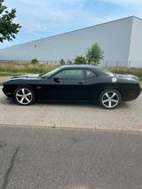 Dodge Challenger SRT8 6.4 392 Hemi - Dodge Challenger mit Benzin-Antrieb: Coupé, Srt 8