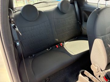 Fahrzeugabbildung Fiat 500 Mild Hybrid Klima Temp UConnect uvm.