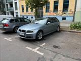BMW 320i Touring - - BMW 320 aus 2011: Kombi