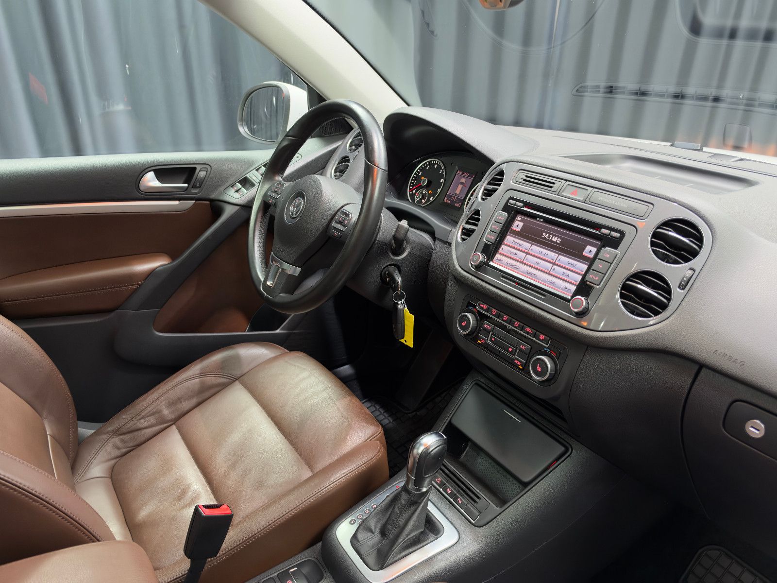 Fahrzeugabbildung Volkswagen Tiguan 2.0 TSI 4MOTION Track&Style |PANO|LEDER