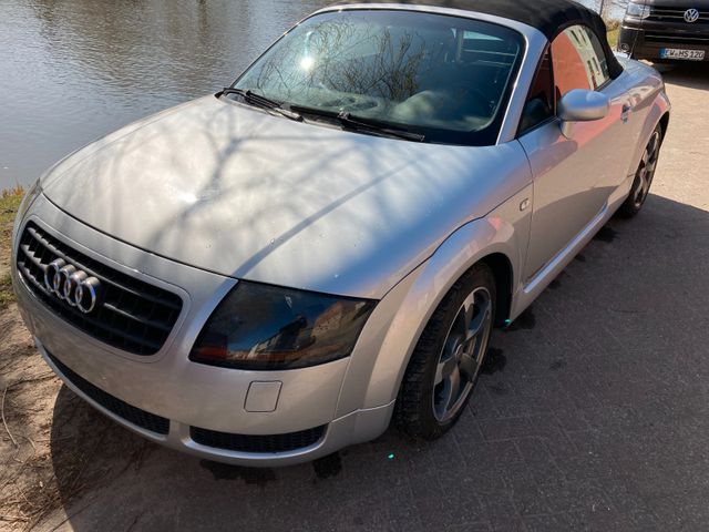 Audi TT Roadster 1.8T 110KW