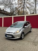 Ford Fiesta 1,4 Stadtauto Trend Wenig KM - Ford Fiesta aus 2012: ST