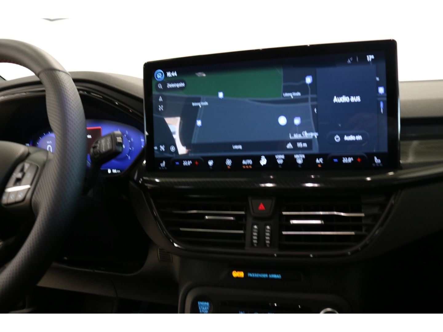 Fahrzeugabbildung Ford Focus Turnier ST-Line X 1.0 LED/Navi/B&O-Sound