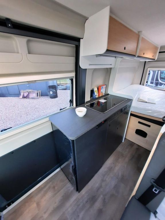 Fahrzeug Übersicht 12 Fahrzeugabbildung Sunlight Camper Van CLIFF 600 Adventure Edition Verfüg./S