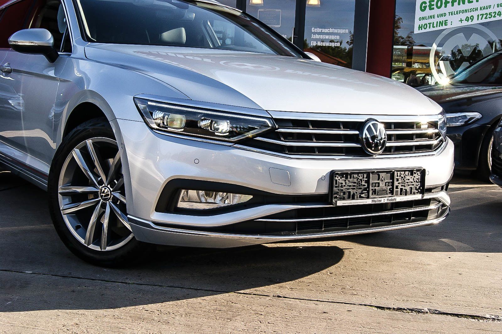 Fahrzeugabbildung Volkswagen Passat Variant 2.0 TDI Elegance VIRTUAL MATRIX