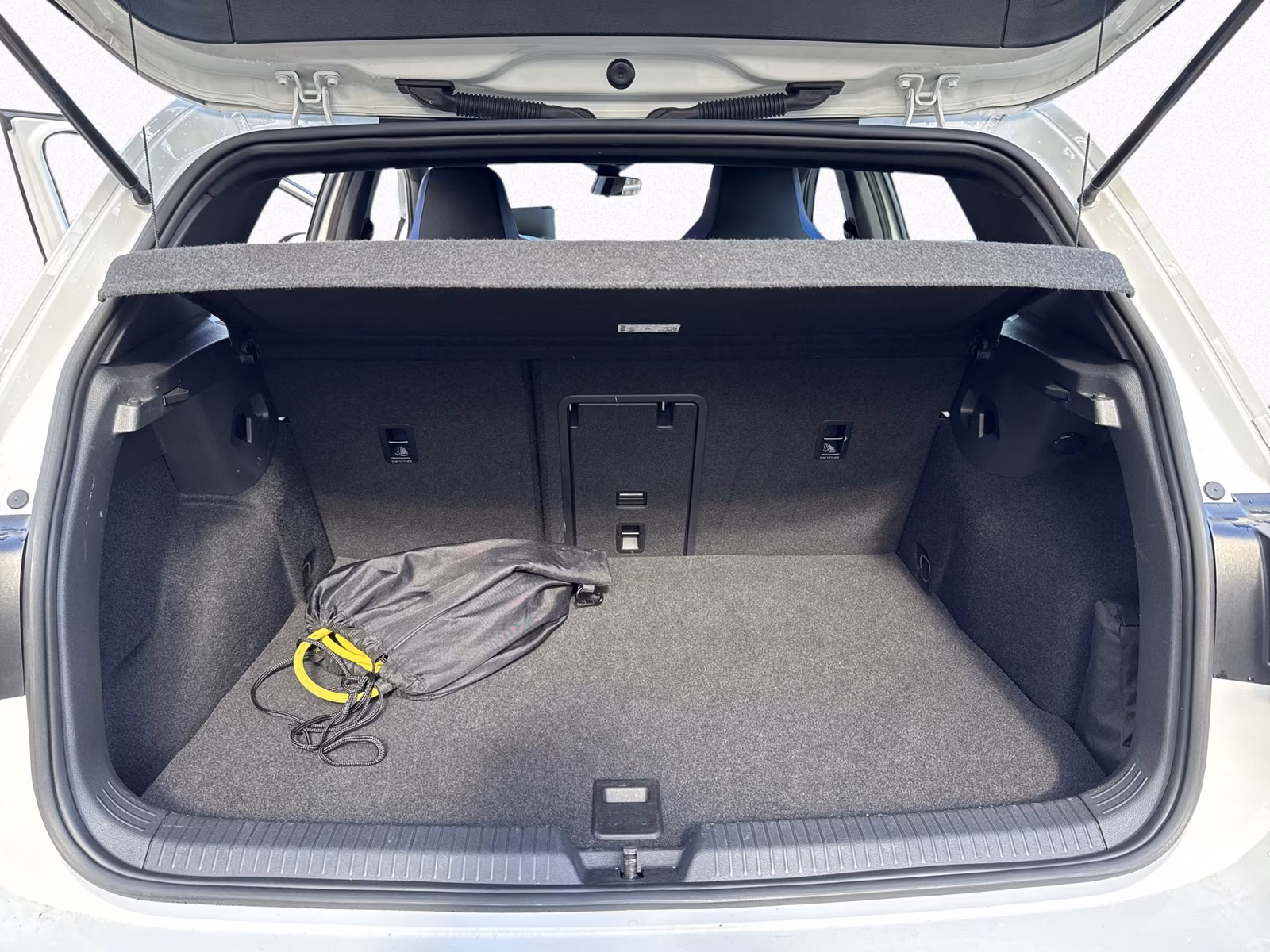 Volkswagen Golf VIII GTE 1.4 TSI NAVI TELEFON LED, миниатюра 14