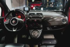 Fahrzeugabbildung Fiat Abarth 695 Tributo Ferrari *LIMITED / CARBON*