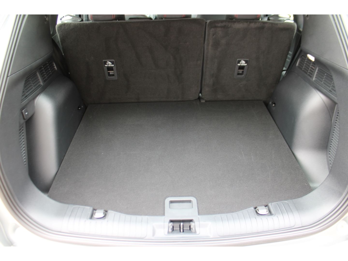 FORD Kuga 1.5 EcoBoost ST-Line ACC LED HeadUp AHK TWA - Image 9