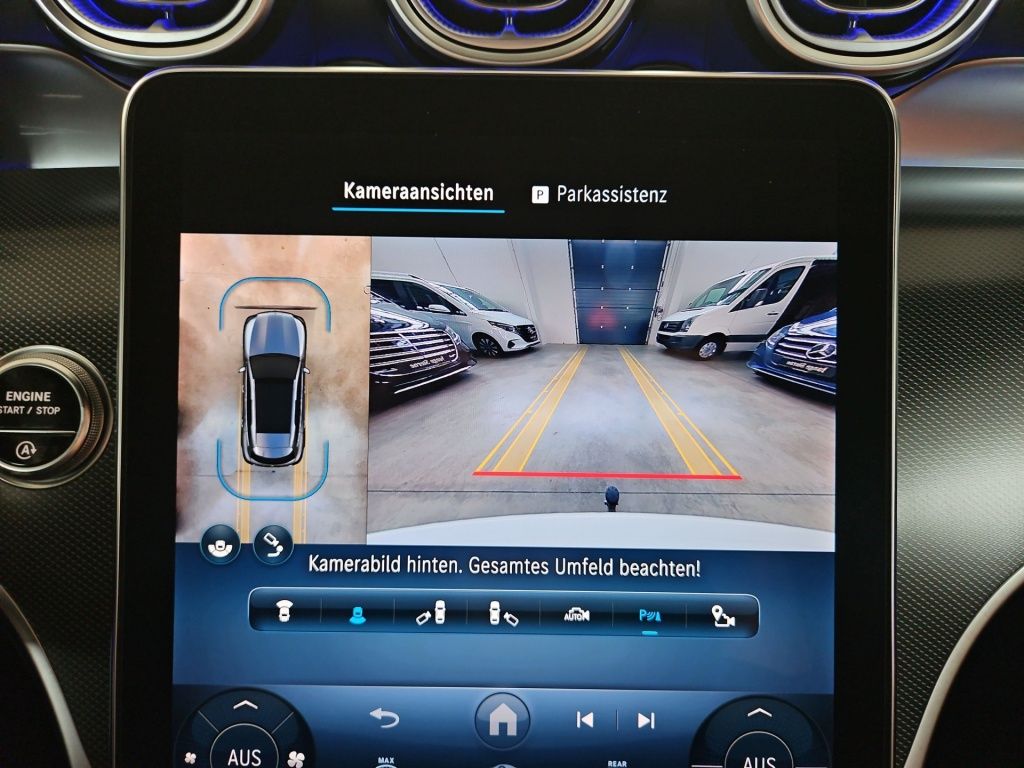 Fahrzeugabbildung Mercedes-Benz GLC 300 4M AMG AHK Distronic+ SDHZ Airmatic 360°