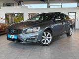 Volvo V60 Kombi Summum*Neuer Originalmotor von Volvo* - Volvo V60: Summum