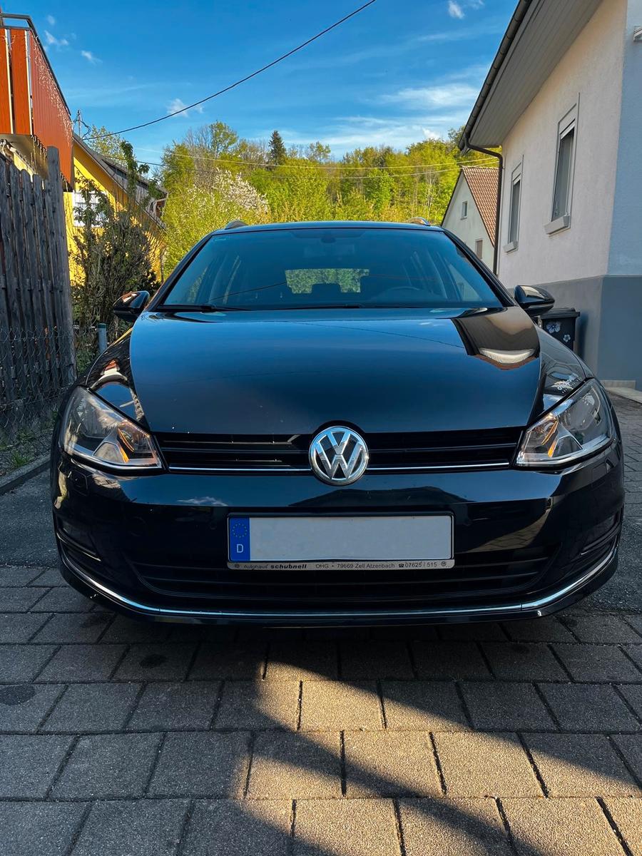 Volkswagen Golf VII Variant Lounge BMT