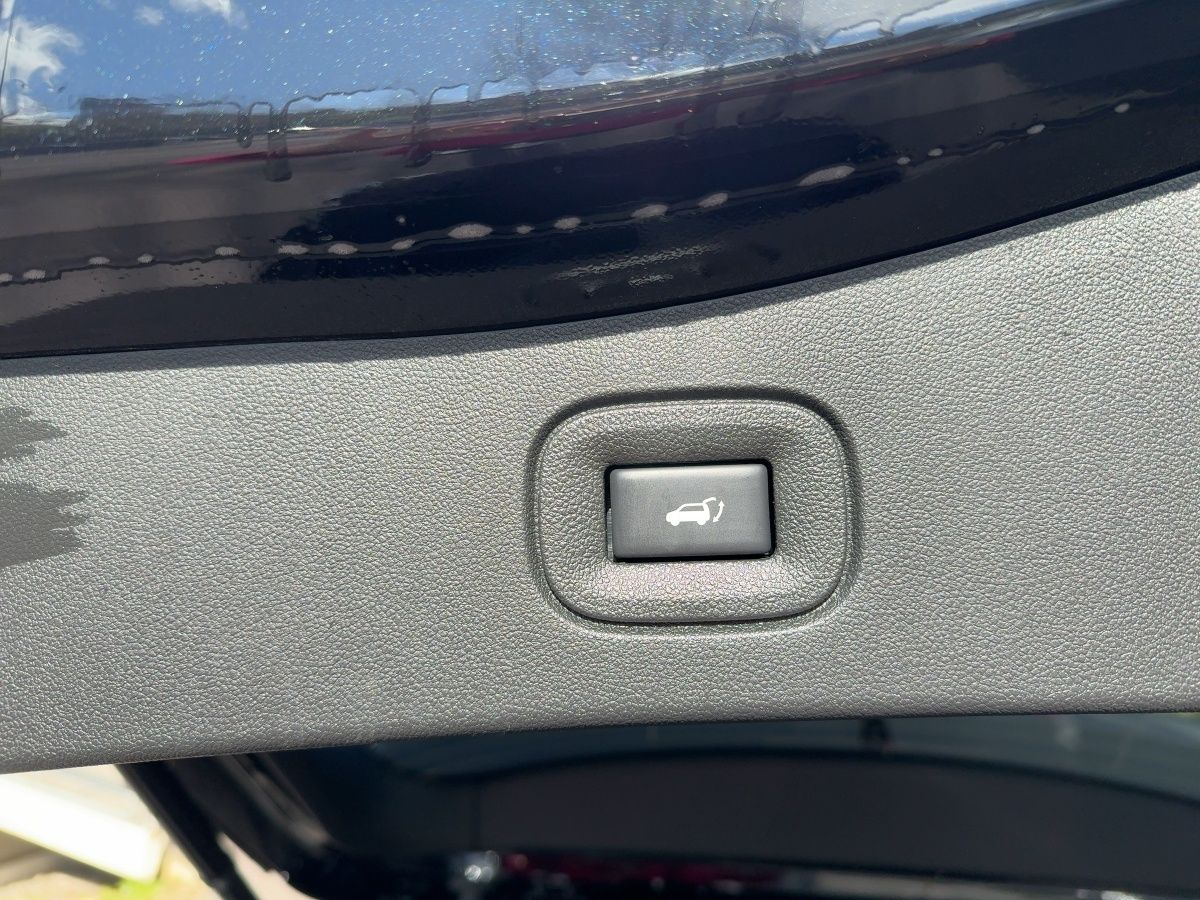 Fahrzeugabbildung Renault Koleos TECHNO TCe 160 EDC el. Heckklappe 19" LM