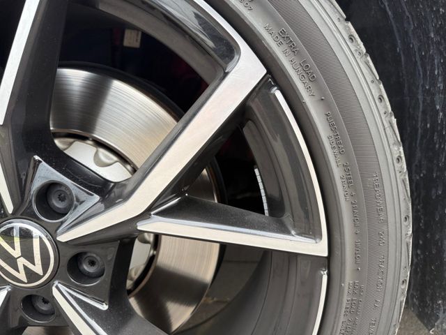 T-Roc 2.0 TSI R 4Motion El. Panodach Navi ACC