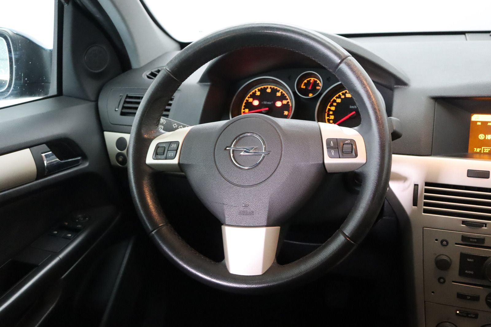 Fahrzeugabbildung Opel Astra 1.4i TWINPORT Edition * Klima * HU/AU neu