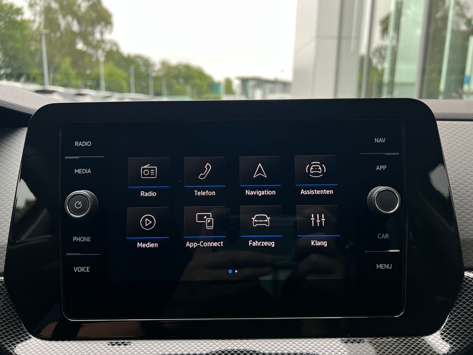 Fahrzeugabbildung Volkswagen T-Cross Life 1.0 TSI DSG *AHK, IQ-Light, ACC, Ka