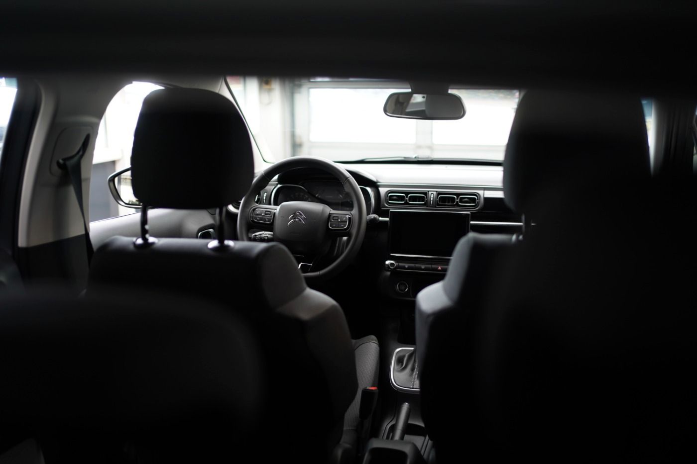 Fahrzeugabbildung Citroën C3 PureTech 110 EAT6 Shine Pack Automatik Navi