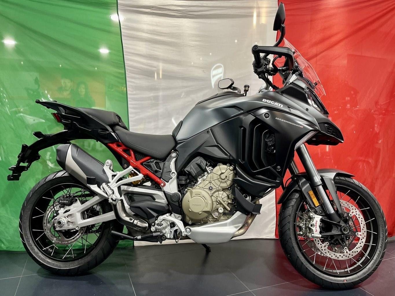Ducati Multistrada V4 S TRAVEL RADAR